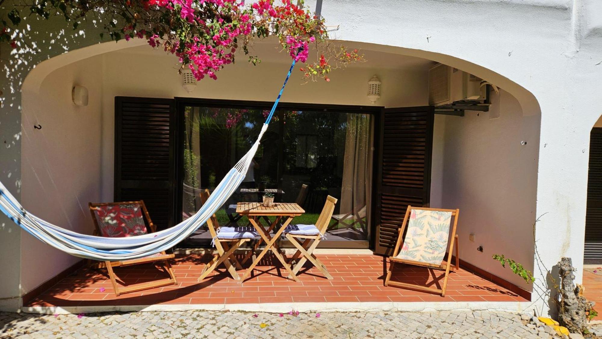 Seacoast Retreat With Pool And Beach Access By Drago Rentals 阿尔布费拉 外观 照片