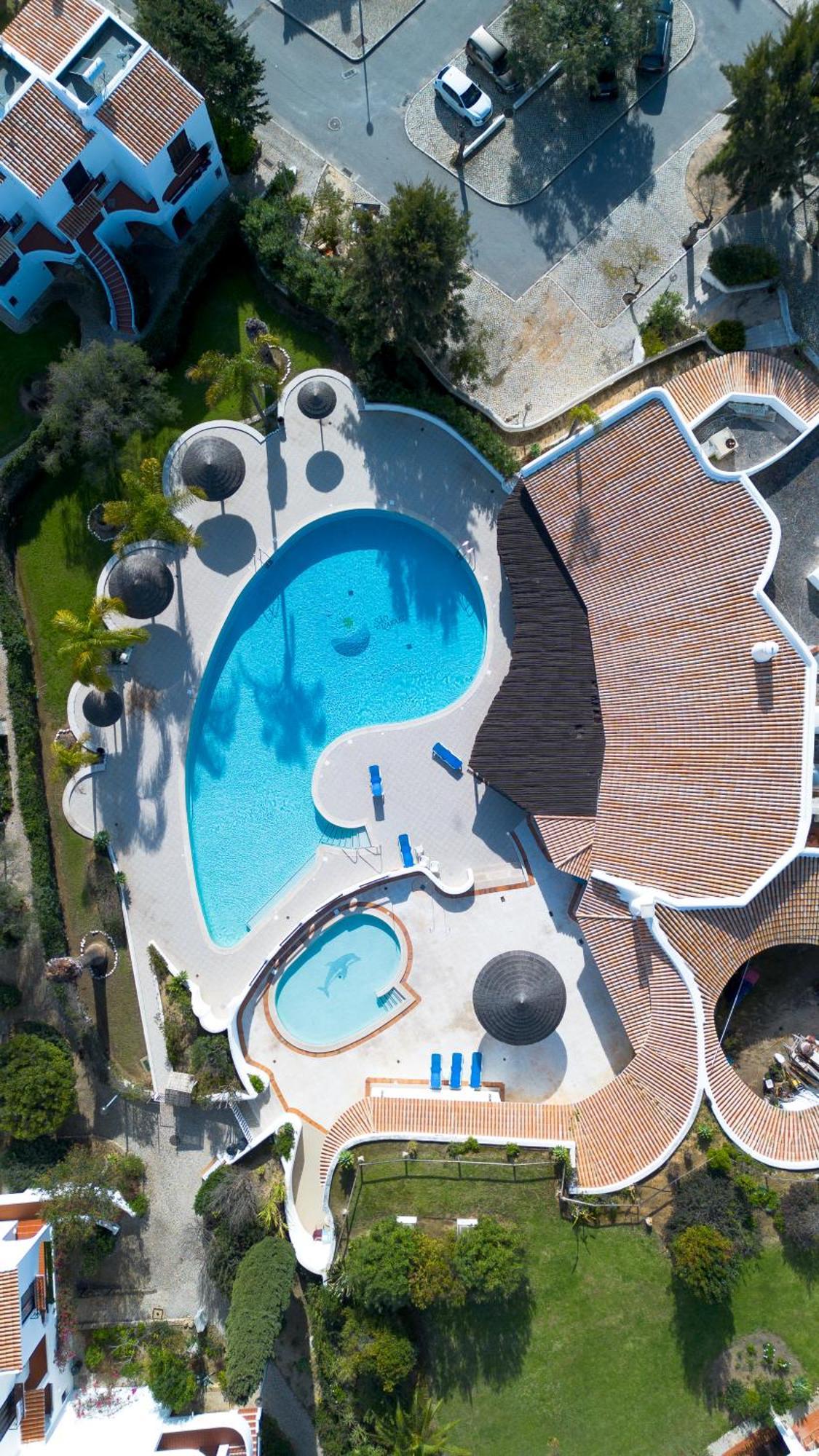 Seacoast Retreat With Pool And Beach Access By Drago Rentals 阿尔布费拉 外观 照片